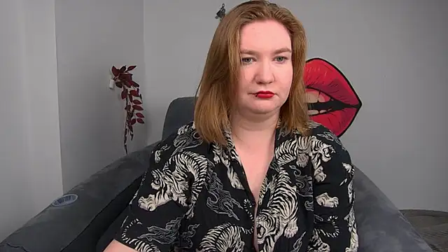 Snapshot of LaraDream chatting on 07-06-26, 02:46 LaraDream online show from 07-06-26, 02:46