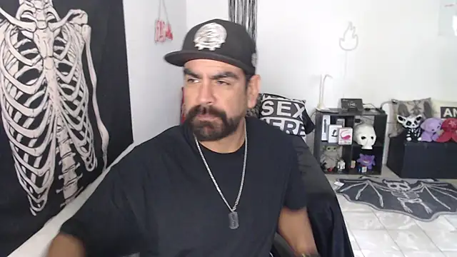 Snapshot of soyelcarlitos_ chatting on 05-03-26, 05:38 soyelcarlitos online show from 05-03-26, 05:38