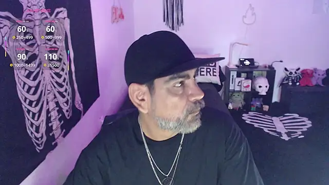 Snapshot of soyelcarlitos_ chatting on 06-09-26, 05:25 soyelcarlitos online show from 06-09-26, 05:25