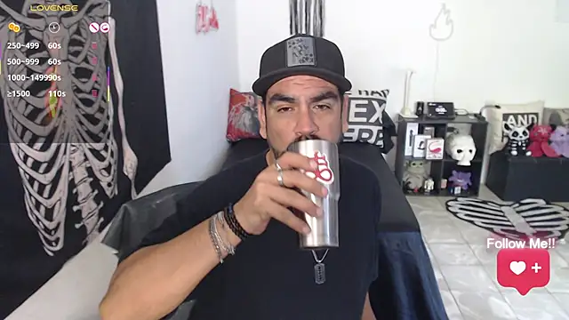 Snapshot of soyelcarlitos_ chatting on 05-01-26, 06:57 soyelcarlitos online show from 05-01-26, 06:57