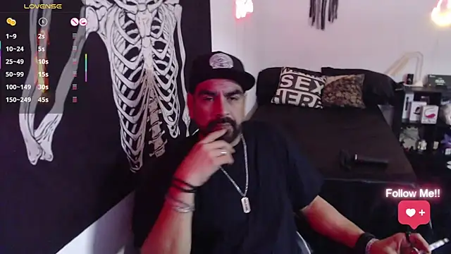 soyelcarlitos  online show from 04-17-26, 01:19