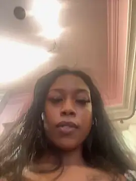 mismialove online show from 10-11-25, 11:06