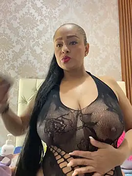 Snapshot of sofia_xxx02 chatting on 10-03-25, 12:17 sofia xxx02 online show from 10-03-25, 12:17