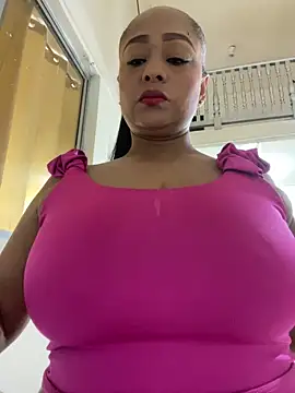Snapshot of sofia_xxx02 chatting on 03-12-25, 12:04 sofia xxx02 online show from 03-12-25, 12:04