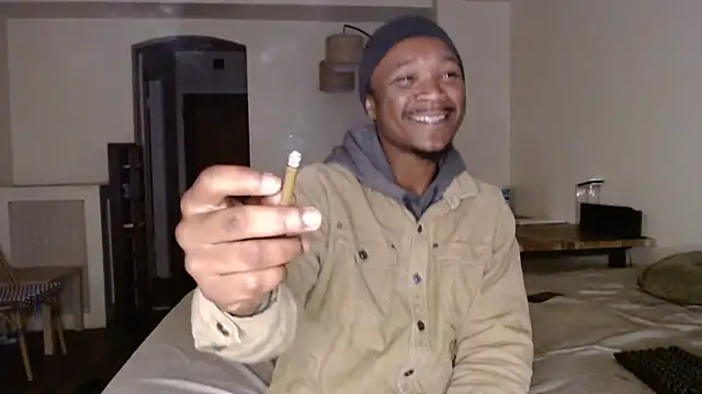 Snapshot of Letgeti chatting on 09-15-25, 06:58 Letgeti online show from 09-15-25, 06:58
