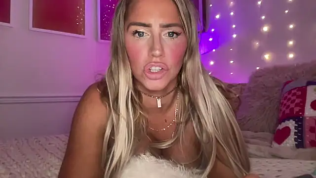 Fitnessbabe69 online show from 04-26-26, 07:49