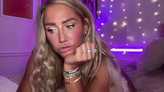 Fitnessbabe69 online show from 07-22-26, 11:12