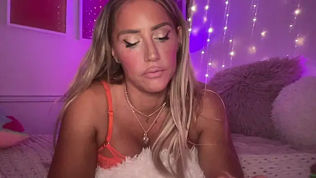 Fitnessbabe69 online show from 04-03-26, 07:59