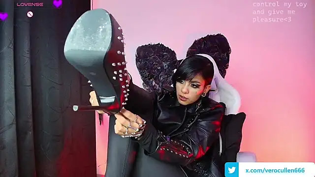 luci fer devil online show from 11-28-25, 10:32