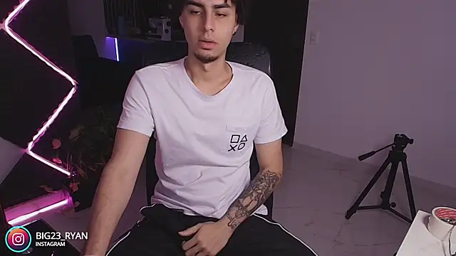 bigryann23 online show from 11-29-25, 03:28