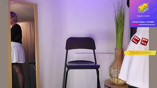 Snapshot of erotica_eva chatting on 03-16-25, 02:11 erotica eva online show from 03-16-25, 02:11