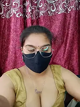 Snapshot of Jasmine_jaaan chatting on 05-19-26, 04:19 Jasmine jaaan online show from 05-19-26, 04:19