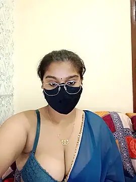 Snapshot of Jasmine_jaaan chatting on 06-12-26, 04:32 Jasmine jaaan online show from 06-12-26, 04:32