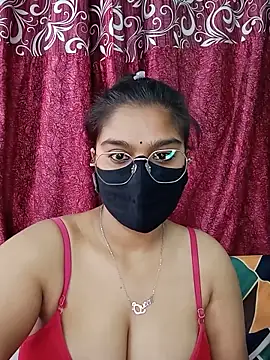 Snapshot of Jasmine_jaaan chatting on 05-15-26, 04:32 Jasmine jaaan online show from 05-15-26, 04:32